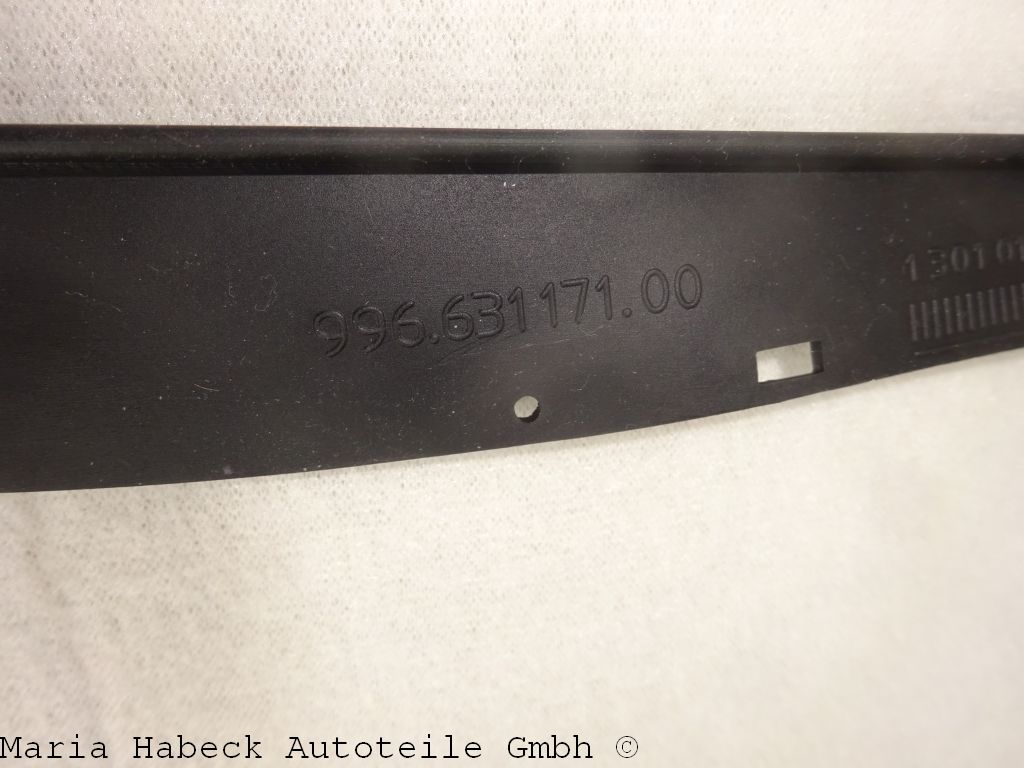 Euri gasket headlight left with rivets Porsche 996 / 986 99663117100 Euri gasket headlight left with rivets Porsche 996 / 986 99663117100