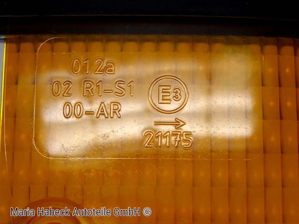 TMP Blinker glass rear right EU black w/ screws Porsche 911 yr 72-89 91163195000