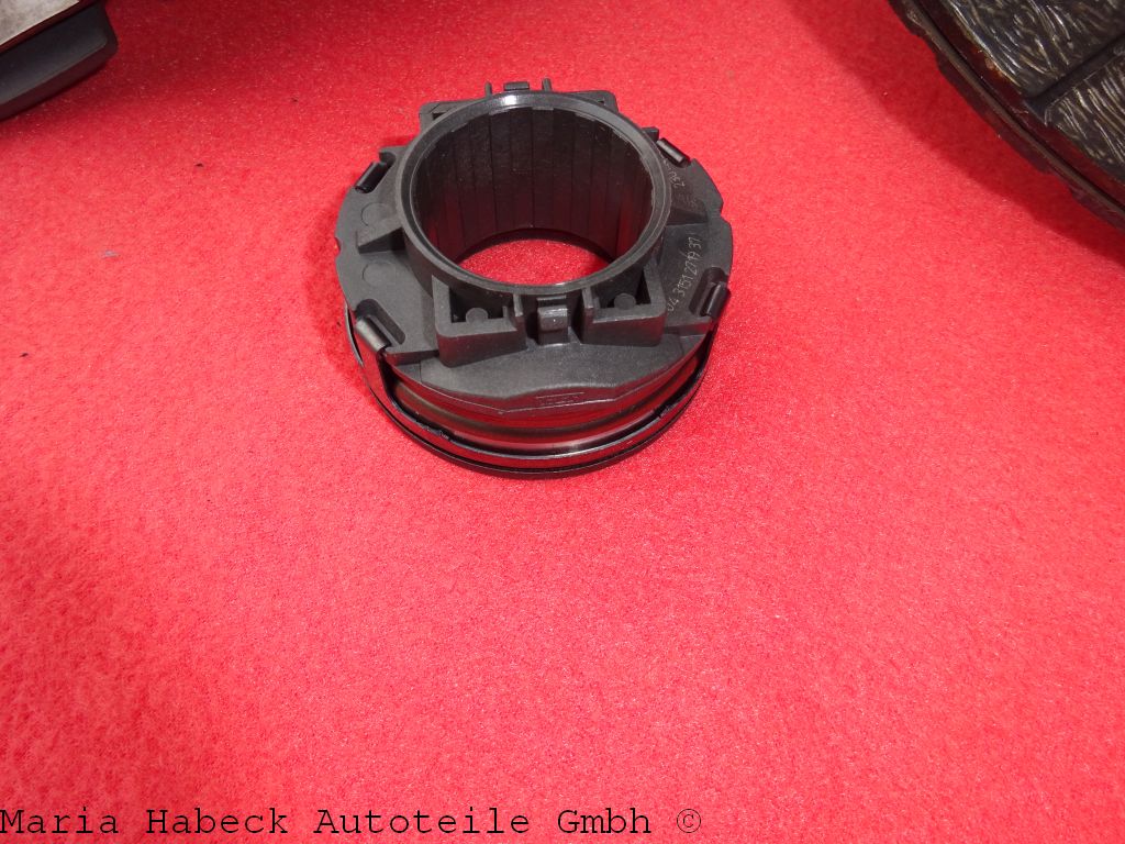 Sachs clutch kit Porsche 986 987 2.5 2.7 3000830601 98611691100 Sachs clutch kit Porsche 986 987 2.5 2.7 3000830601 98611691100