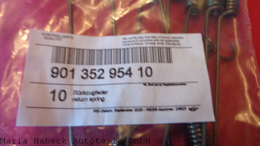 OE Handbrake return spring b. spreader plates  for Porsche 911 etc.  90135295410 OE Handbrake return spring b. spreader plates  for Porsche 911 etc.  90135295410