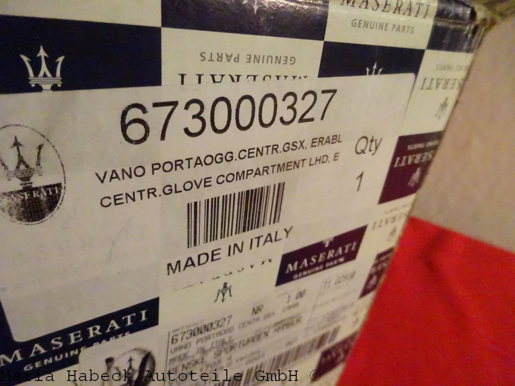 Abdeckung Mittelkonsole 673000327  für Maserati QTB Abdeckung Mittelkonsole 673000327  für Maserati QTB