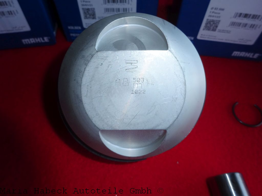 Set 4 pcs.  Mahle pistons  for Porsche 356 / 912 Super 90  5040100  61610303200 Set 4 pcs.  Mahle pistons  for Porsche 356 / 912 Super 90  5040100  61610303200