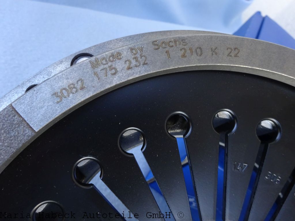 Sachs clutch kit with release bearing G50 3.2 / 964 to 8/89 3000 950 010 Sachs clutch kit with release bearing G50 3.2 / 964 to 8/89 3000 950 010