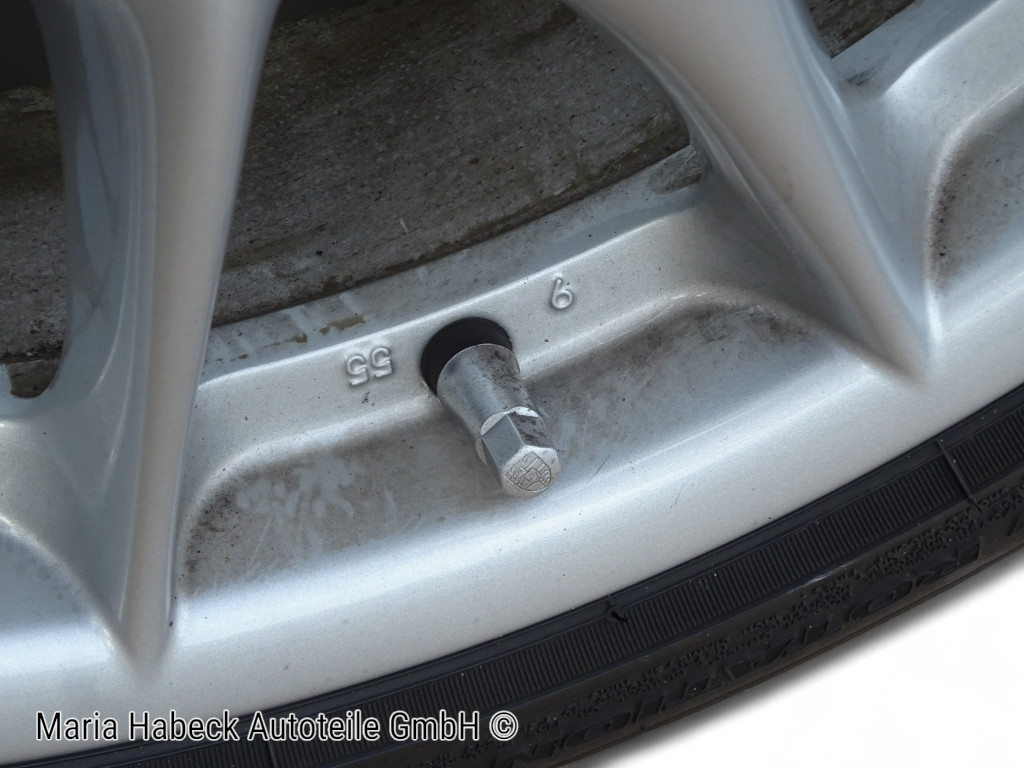 OE Felgen Satz VA / HA mit Winterreifen Porsche Carrera 2  7 + 9x17" gebraucht