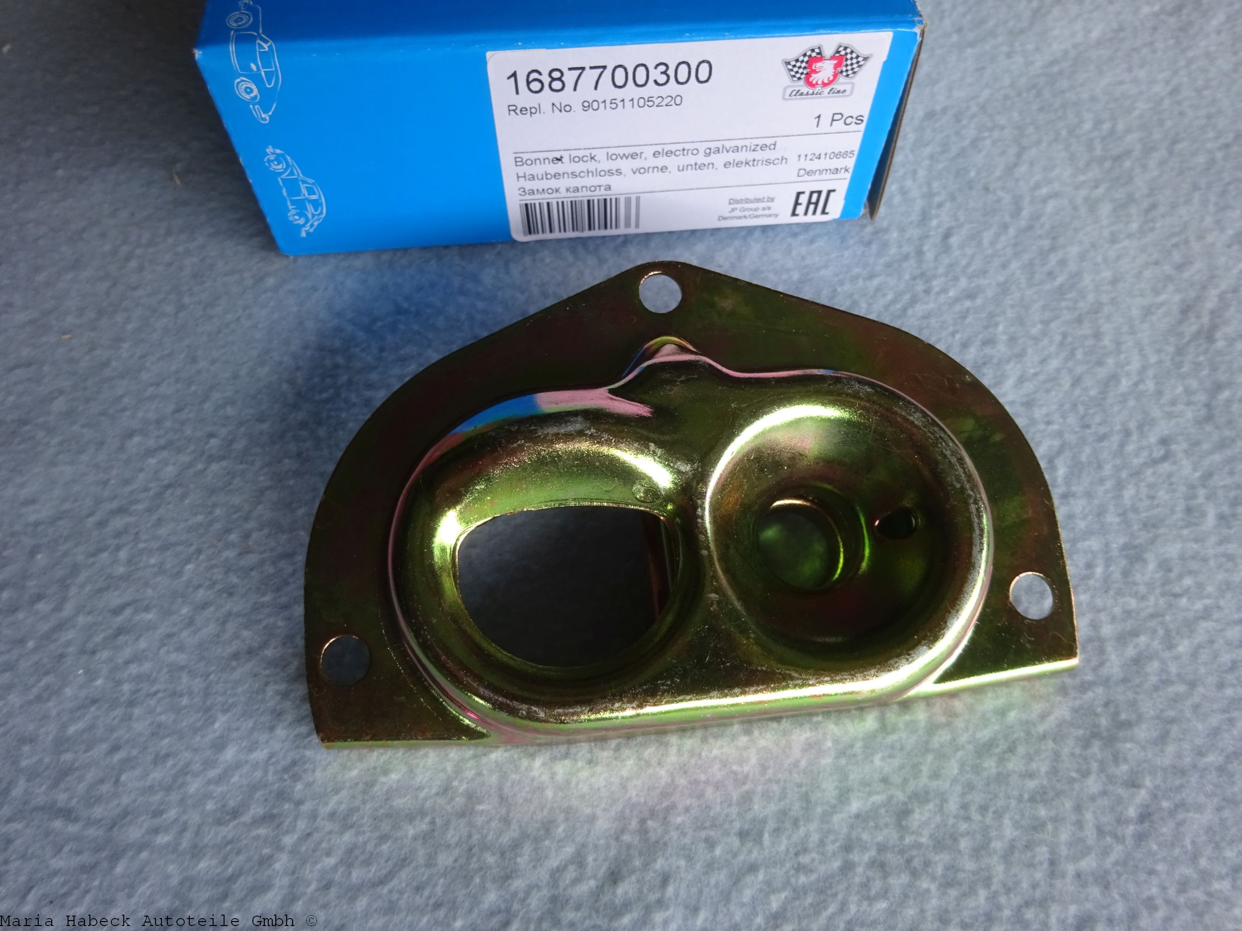 JP Hood lock upper part front yellow  for Porsche 911 year 65-73   90151105121 JP Hood lock upper part front yellow  for Porsche 911 year 65-73   90151105121