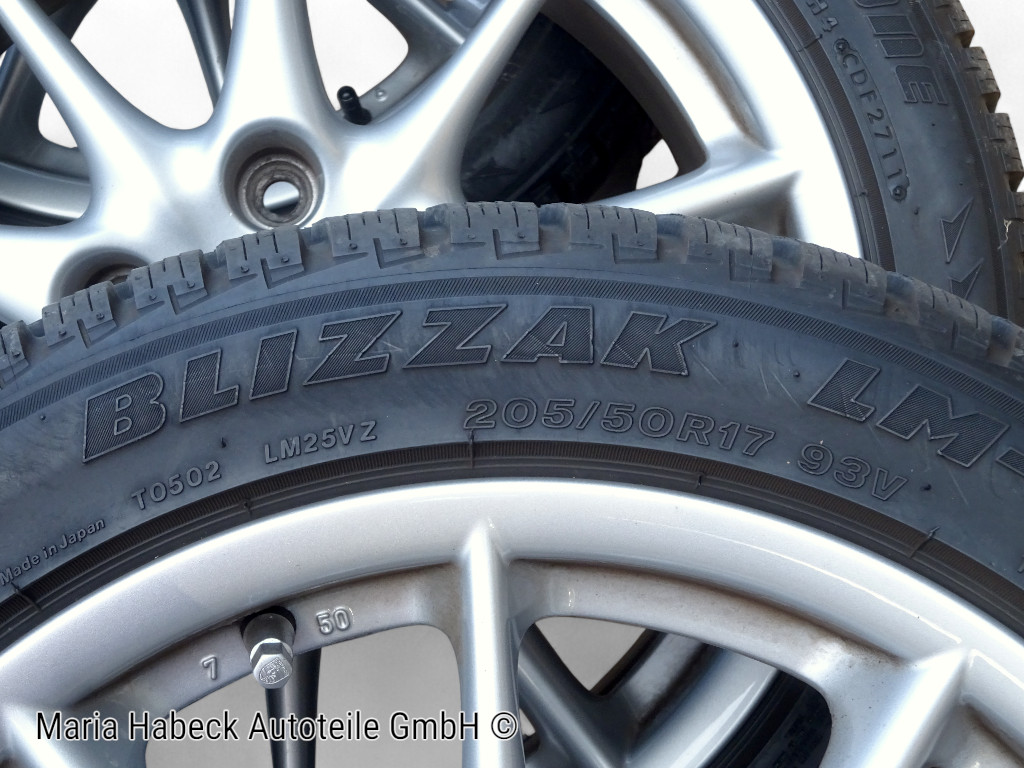 OE Felgen Satz VA / HA mit Winterreifen Porsche Carrera 2  7 + 9x17" gebraucht