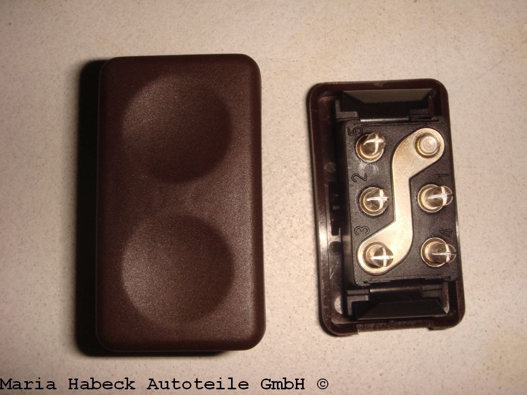 477 959 622 89S (3).jpg