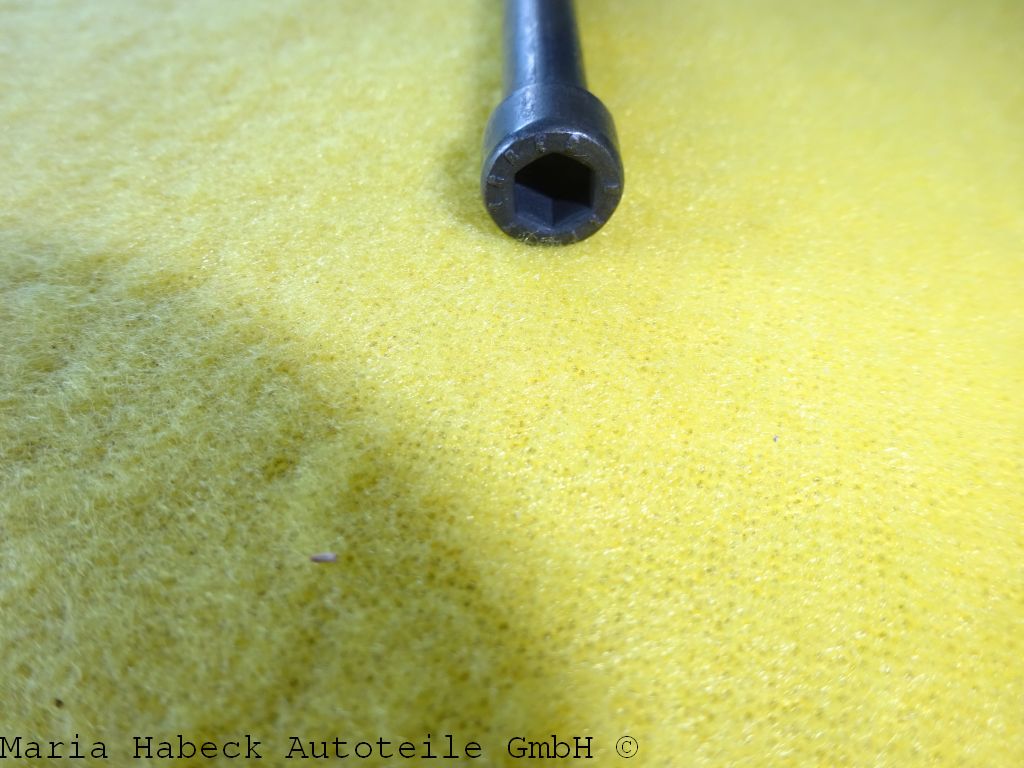 Zylinderschraube für Kipphebelachse Bj. 65-94   999 067 008 00 Zylinderschraube für Kipphebelachse Bj. 65-94   999 067 008 00