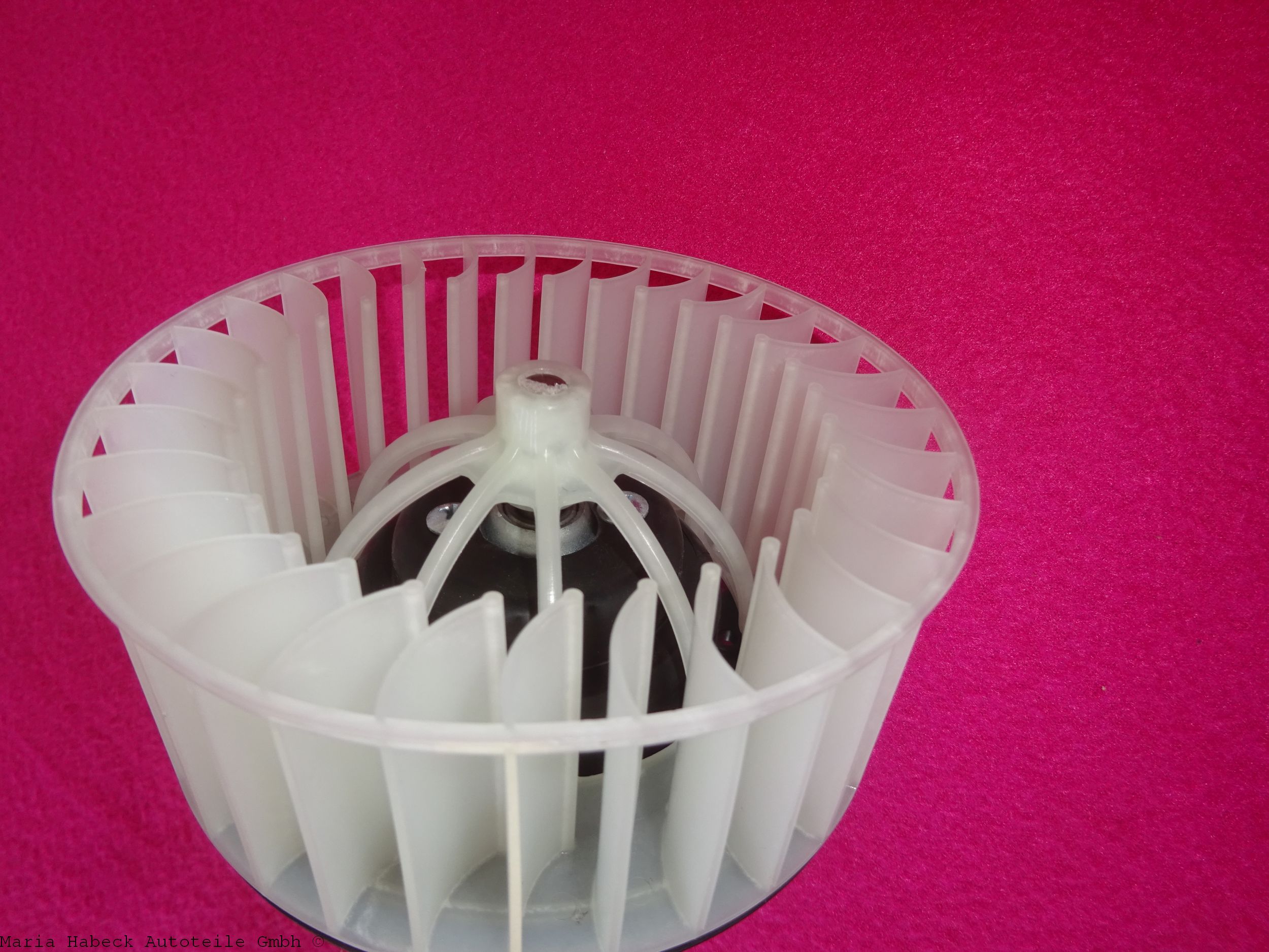 HT fan motor fresh air left with fan wheel Porsche 964 / 993 96457201501 HT fan motor fresh air left with fan wheel Porsche 964 / 993 96457201501