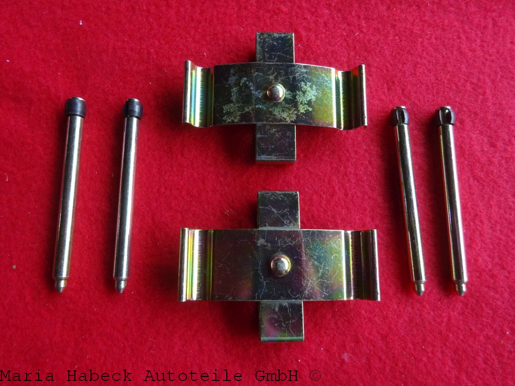 HT  Einbausatz für Bremsbeläge Porsche  911 VA -74   HA -83     91135295100