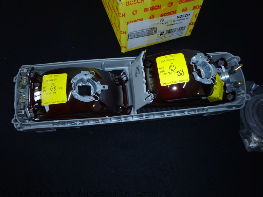 Bosch Fog Light Replacement Lens for Porsche 944 S2 and Turbo (Right)  951631222