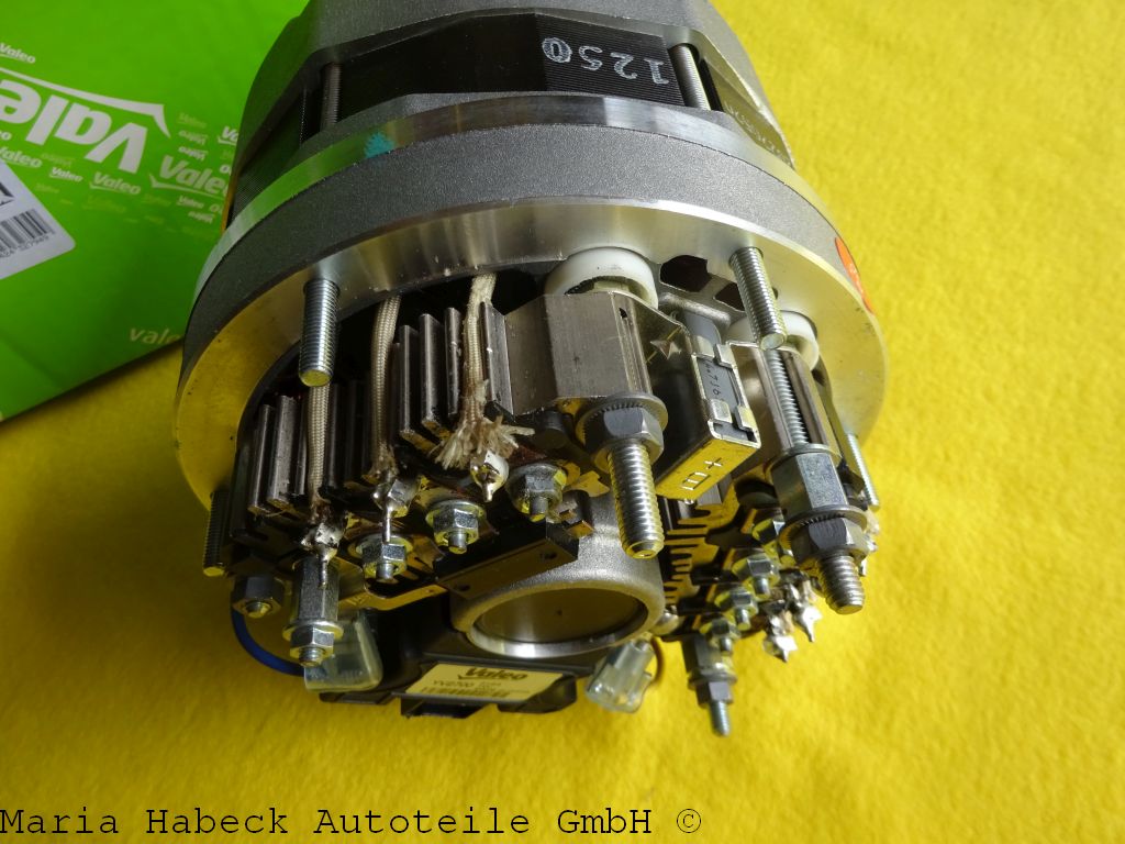 Alternator Valeo 911 3,2 14 V 90 Ah   432794