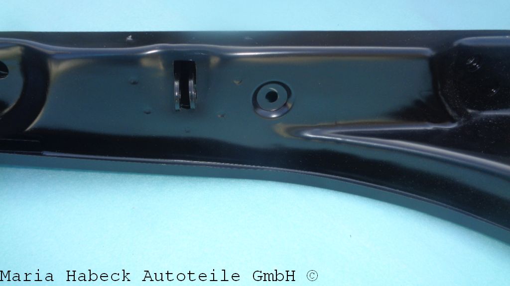 Door hinge pillar left 83-89 591135 Door hinge pillar left 83-89 591135