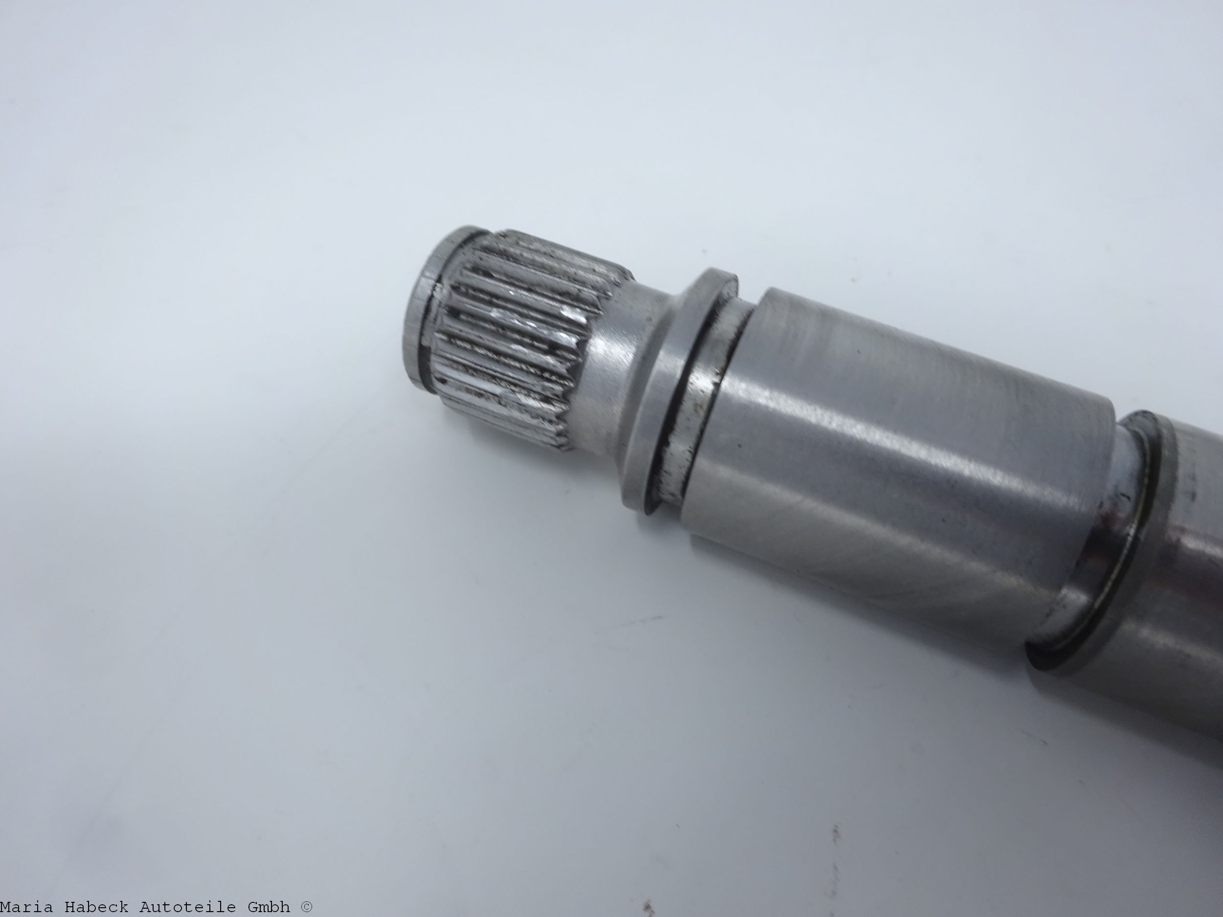 OE Lever shaft suitable for Porsche 930 Turbo gearbox 78-88 93011613304 used