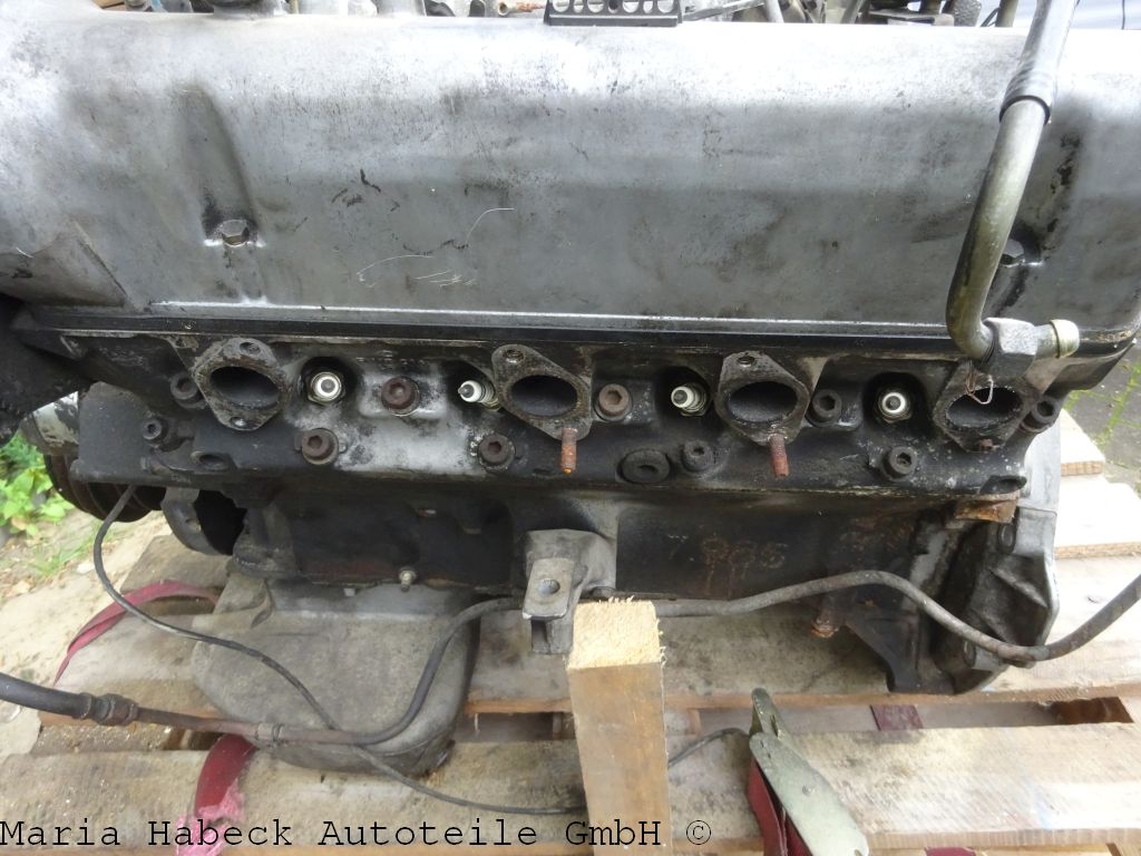 Motor 4.5 V8 für Mercedes R107 W107 C107 SL 450 SLC 117985 gebraucht Motor 4.5 V8 für Mercedes R107 W107 C107 SL 450 SLC 117985 gebraucht