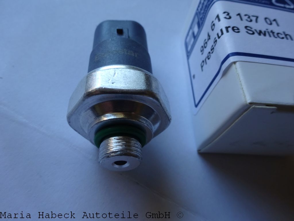 HT Druckschalter für Klimaanlage Porsche 928 964 993     964 61313701 HT Druckschalter für Klimaanlage Porsche 928 964 993     964 61313701