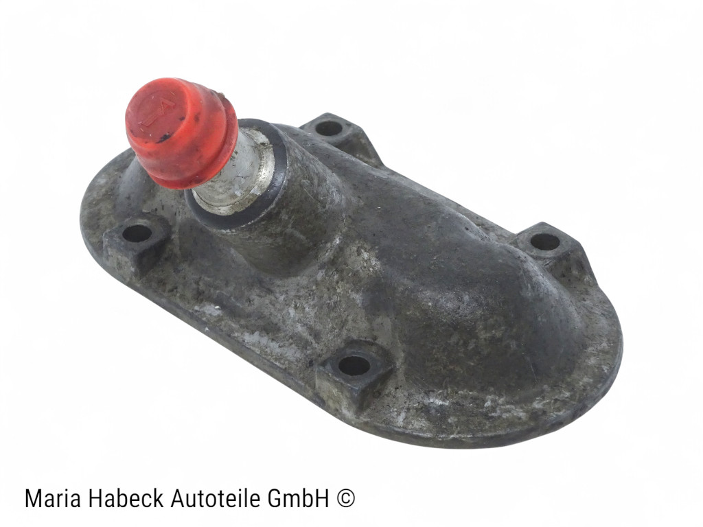 OE Breather cover for crankcase used  for Porsche 911  90110707302 OE Breather cover for crankcase used  for Porsche 911  90110707302