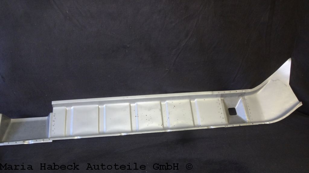 Rest Design Support outer sill on the right  for Porsche 914 P346R  91450101314 Rest Design Support outer sill on the right  for Porsche 914 P346R  91450101314
